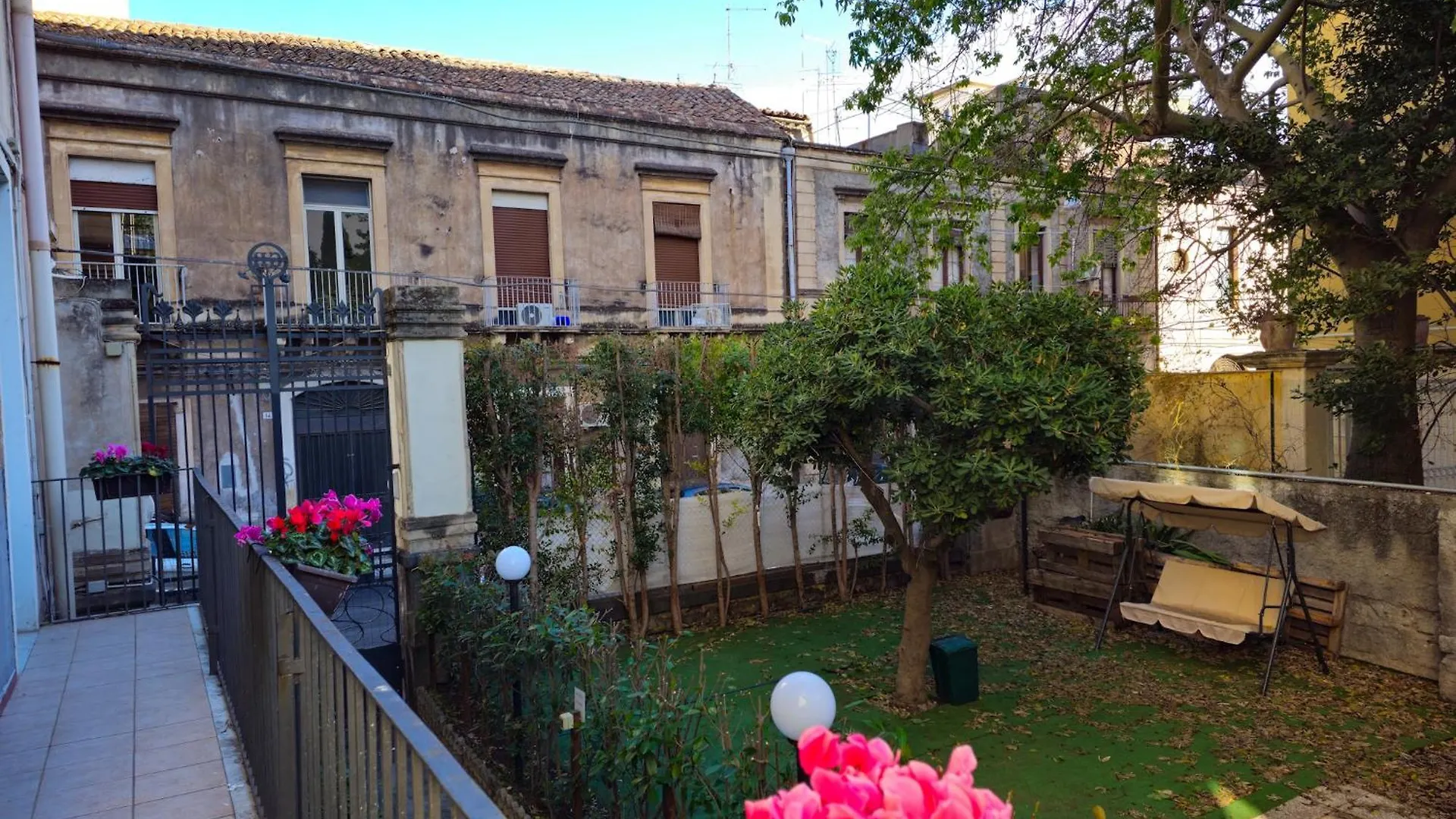 Giardino Siciliano B&B Catania Italy